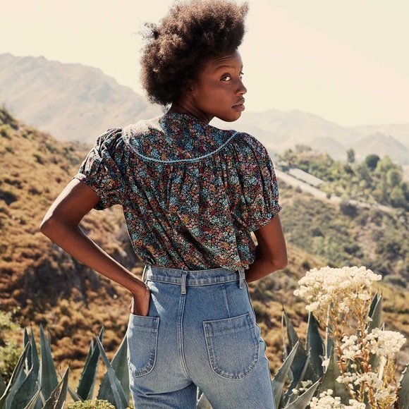 Doen Brenna Top Navy Ladybird Floral - Picture 5 of 10